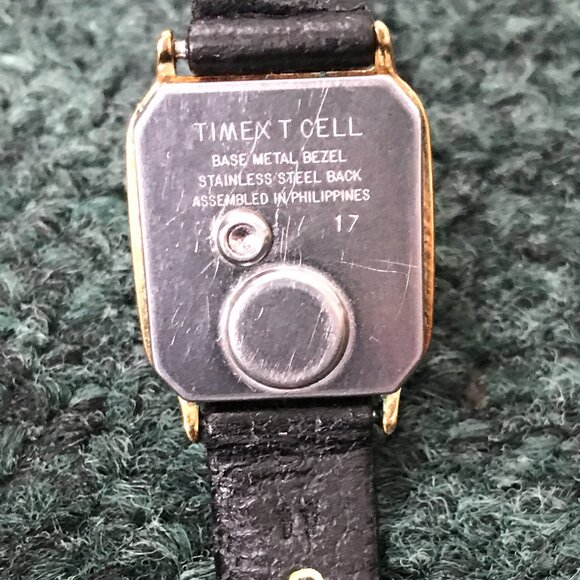 Ladies Timex Illusion T- Cell Gold Tone Quartz Watch - LCD Digital Analog Dial - Picture 8 of 10